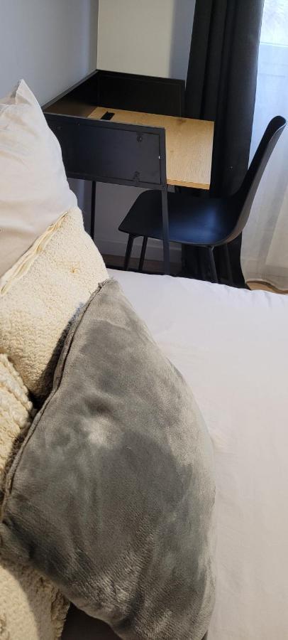 Amja Proche Clinique Saint-Roch Apt 3 Chambres 3 Salles De Bain Parking Gratuit Ideal Famille Groupe Coworking 10 Min Centre Ville 10 Min Plage 5 Min Sortie Autoroute Montpellier Zewnętrze zdjęcie